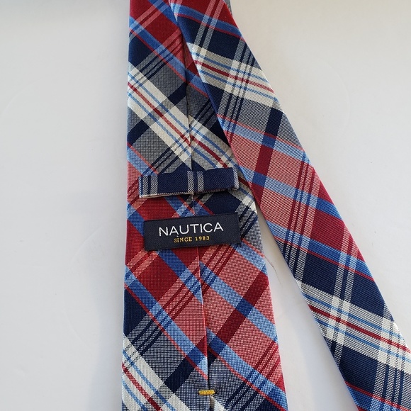 Nautica Silk Red White Blue Tie new without tags - Picture 3 of 4